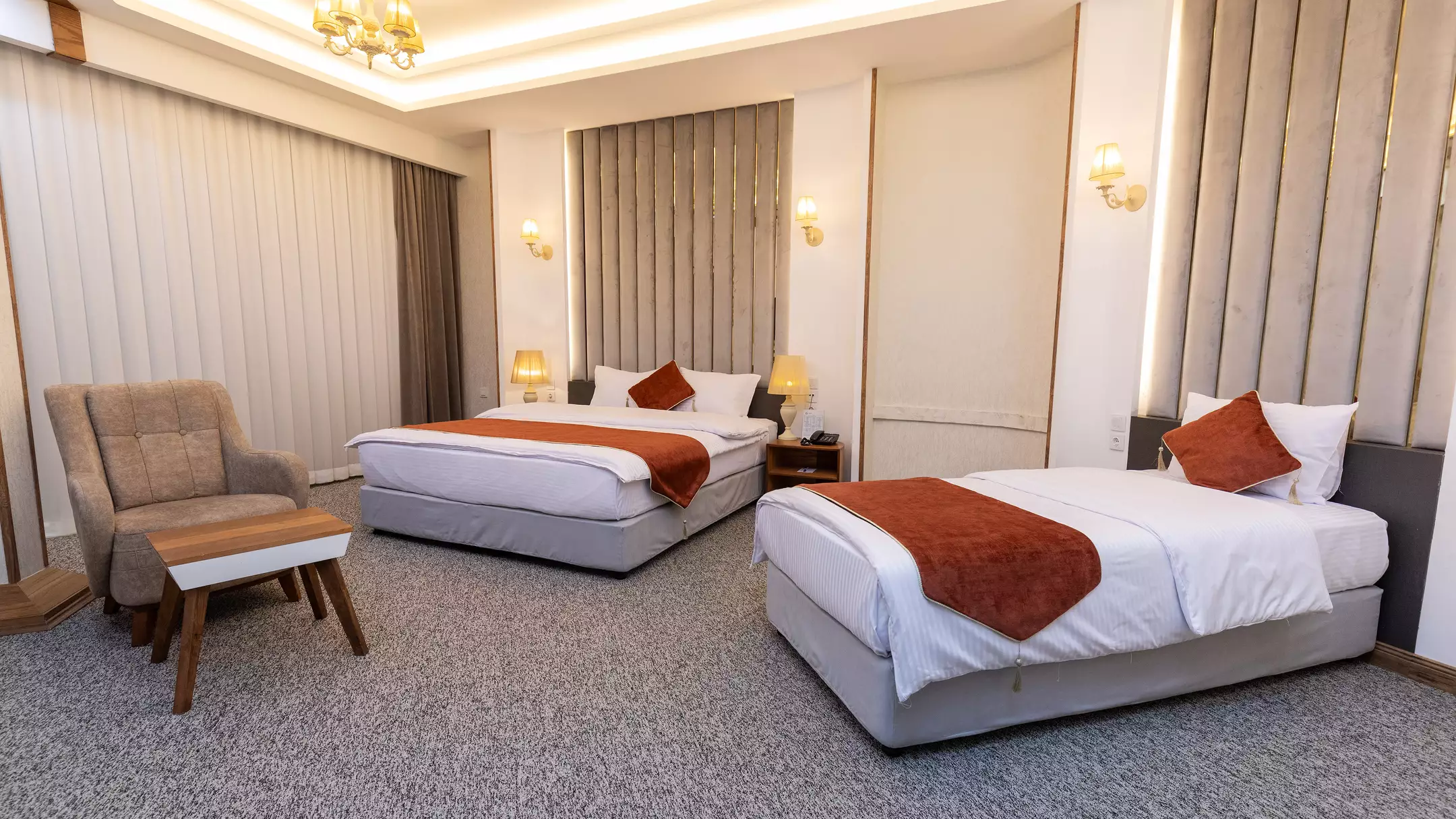 Alibaba https://cdn.alibaba.ir/ostorage/hotel-accommodation-images/674482667e75320ec907effc_هتل یاکاموز - اتاق سه تخته دبل سینگل (لنداسکیپ) (1).webp